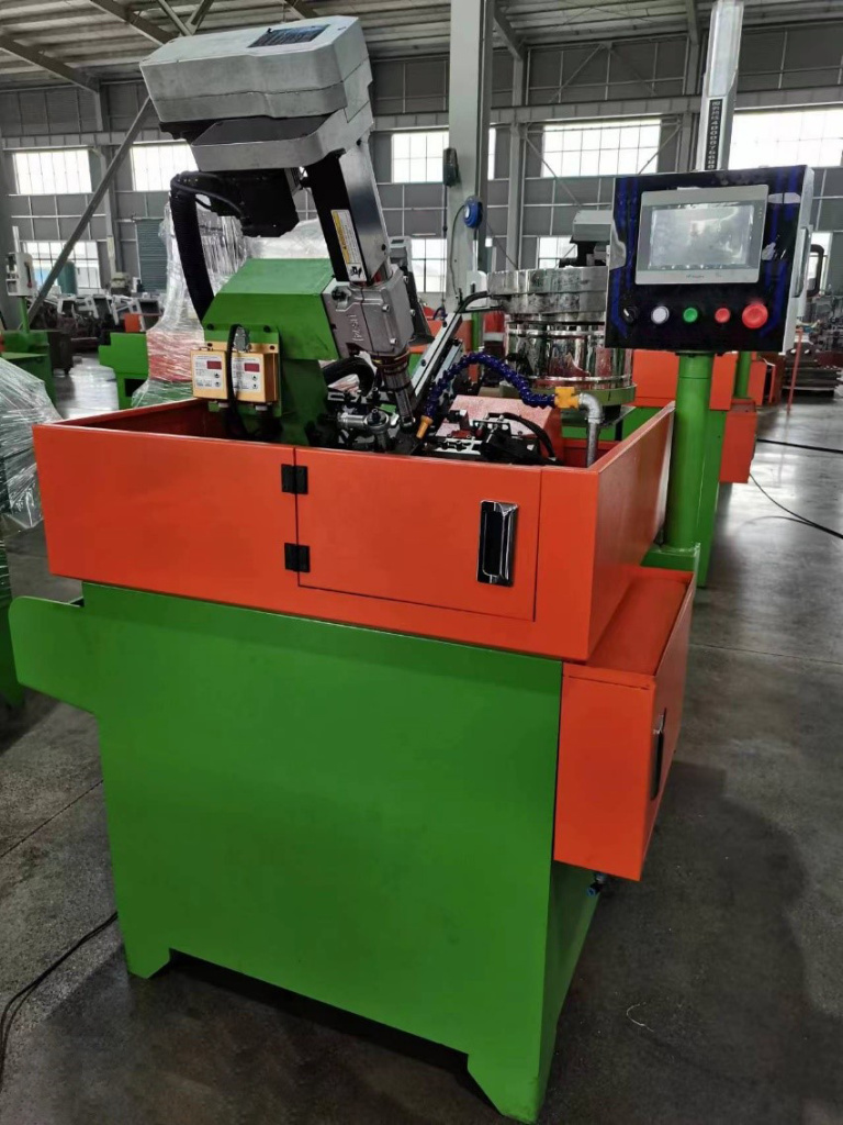 Резьбонарезной станок для гаек HRSD-1