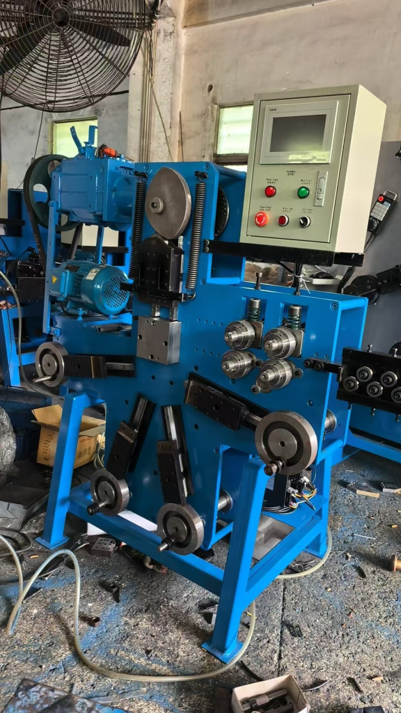 Станок для гибки пряжки для стреппинг-ленты TJ-0.6